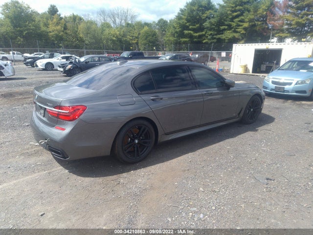 2018 BMW 7 Series, VIN: WBA7F2C51JB238636