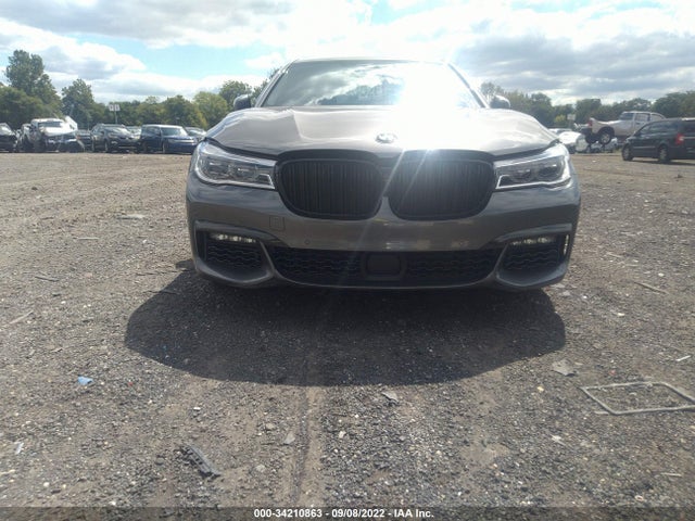 2018 BMW 7 Series, VIN: WBA7F2C51JB238636