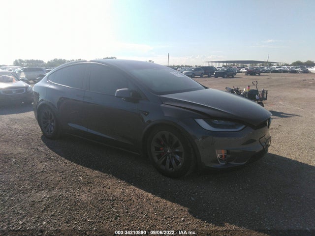 2019 Tesla Model X, VIN: 5YJXCBE46KF160613