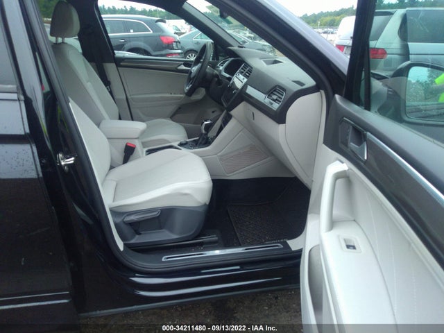 2022 Volkswagen Tiguan, VIN: 3VV8B7AX7NM074295