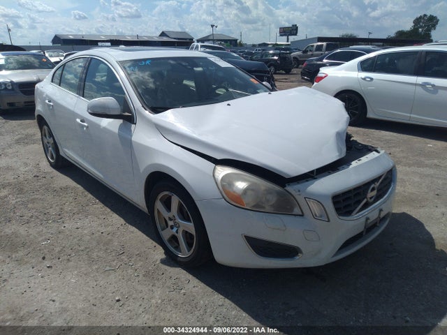 Volvo S60 T5 2012 YV1622FS9C2038421 zdjęcie główne