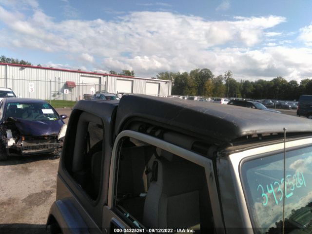 1J4FA59S94P716069 Jeep Wrangler Sahara