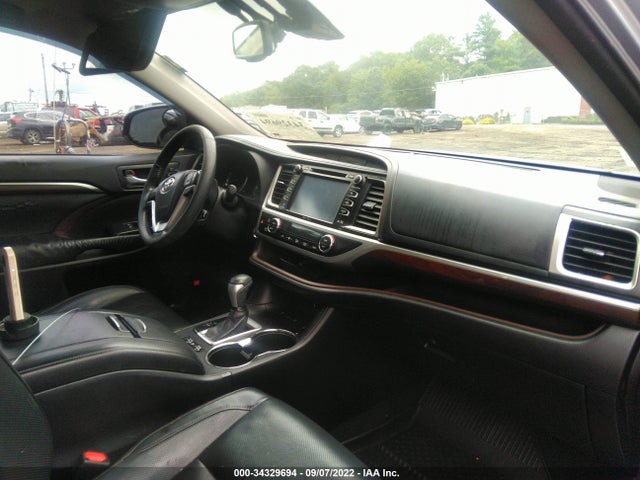 2015 Toyota Highlander, VIN: 5TDDCRFH9FS008212