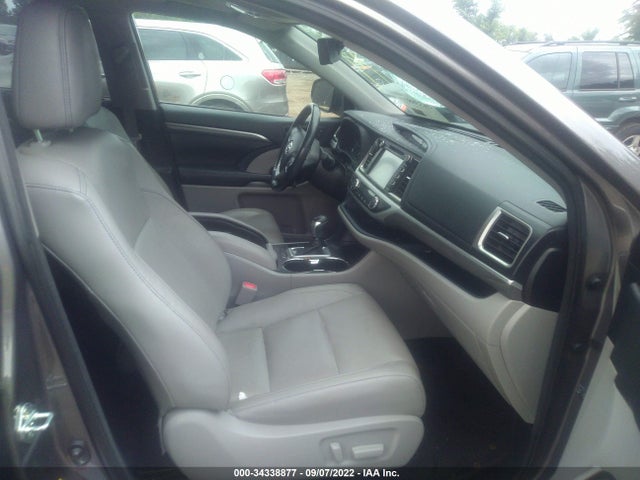 2018 Toyota Highlander, VIN: 5TDDGRFH8JS040095