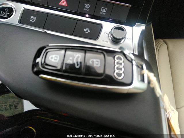 2021 Audi e-tron, VIN: WA1AAAGE5MB010276