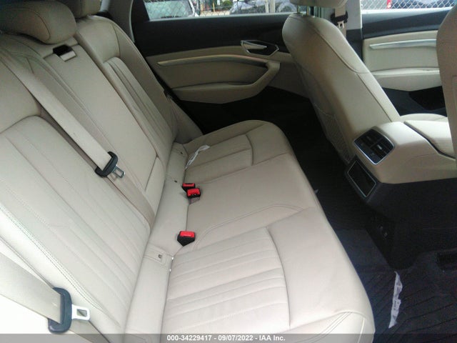 2021 Audi e-tron, VIN: WA1AAAGE5MB010276