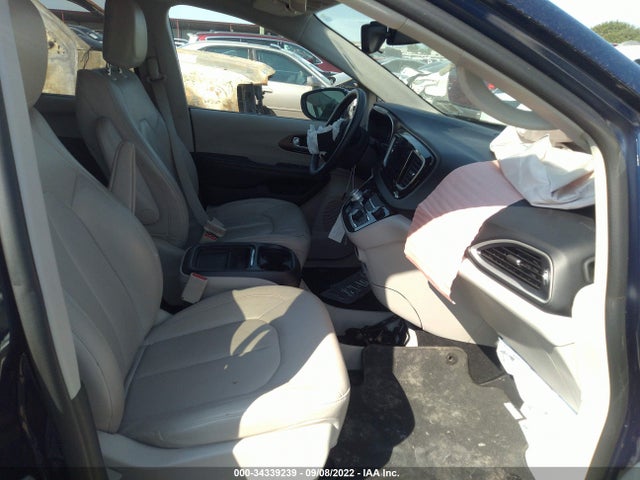 2017 CHRYSLER PACIFICA TOURING L VIN: 2C4RC1BG7HR553552