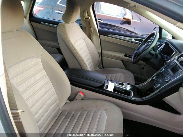 2017 Ford Fusion, VIN: 3FA6P0LU2HR254945
