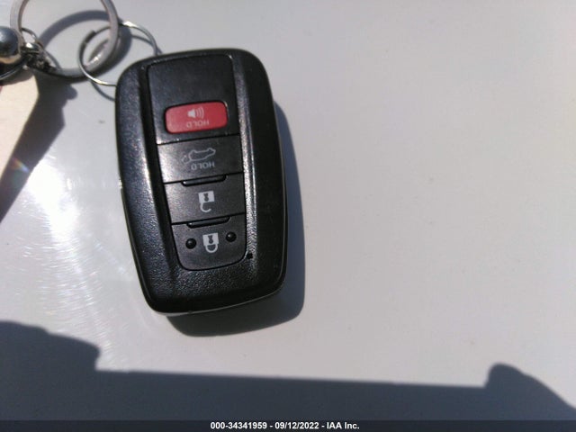 2021 TOYOTA RAV4 XLE PREMIUM VIN: 2T3C1RFV8MW134743