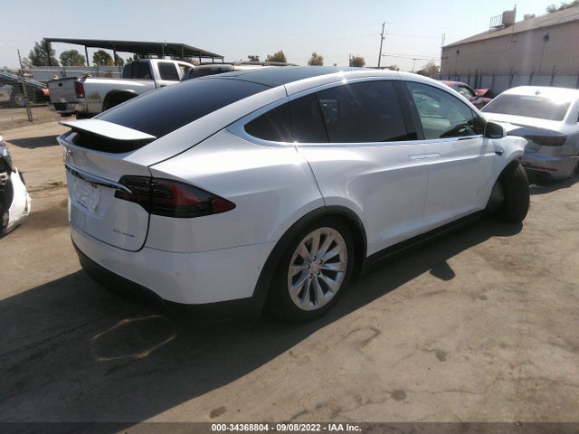 2019 Tesla Model X, VIN: 5YJXCAE28KF197560