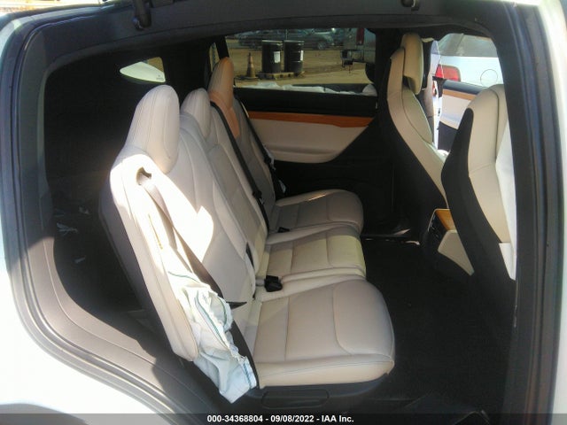 2019 Tesla Model X, VIN: 5YJXCAE28KF197560