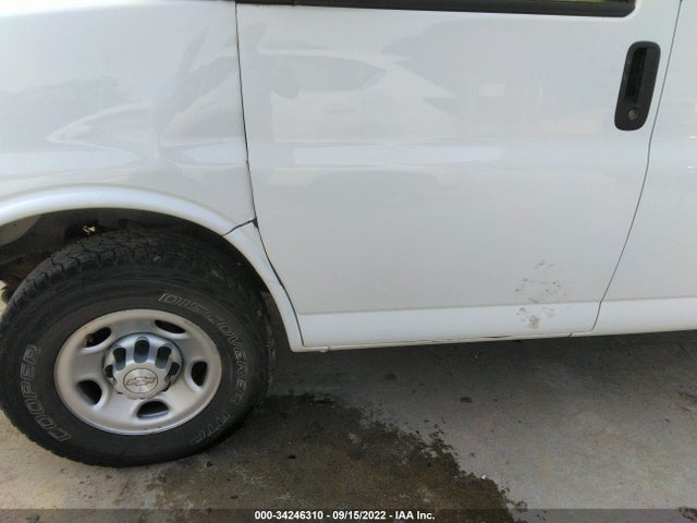 Chevrolet EXPRESS CARGO VAN 2019 1GCWGBFP3K1170873 Image 6