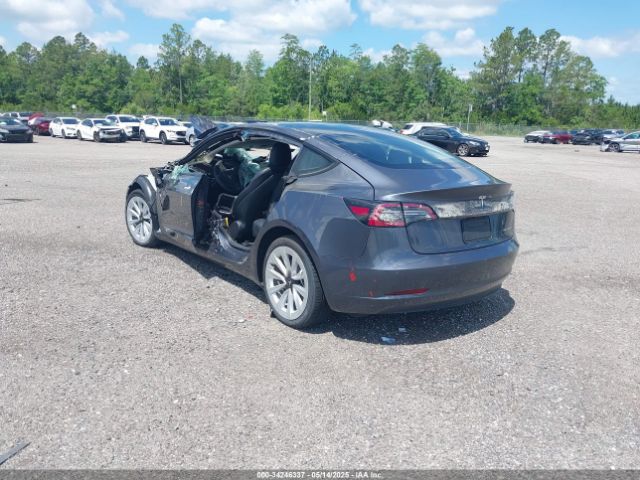 2022 TESLA MODEL 3 5YJ3E1EB0NF124664 Photo 2