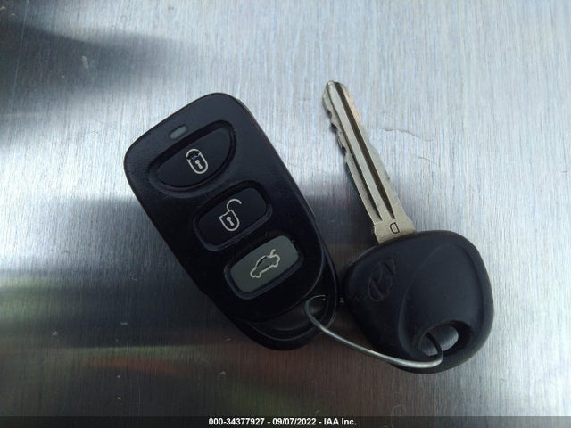 2007 HYUNDAI ELANTRA GLS/SE/LTD VIN: KMHDU46D37U074020