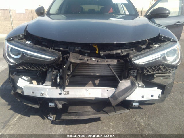 2020 Alfa Romeo Stelvio, VIN: ZASPAJAN1L7C92627