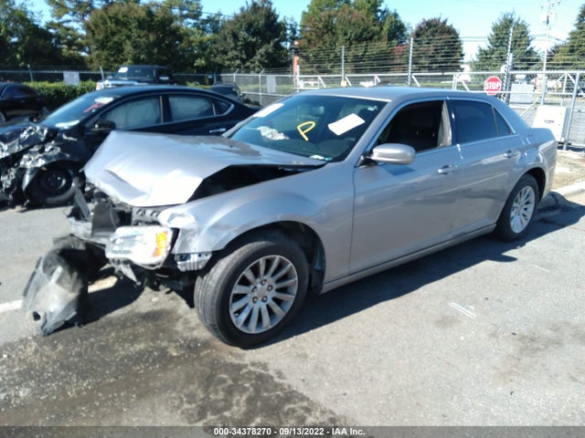 Chrysler 300 2014 2C3CCAAG3EH119741 Image 2