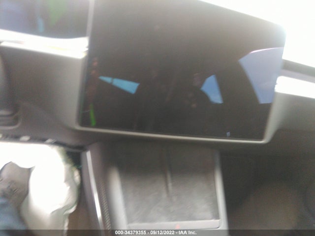 2022 Tesla Model S, VIN: 5YJSA1E59NF465126