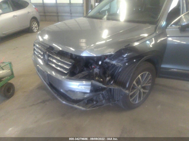 2020 VOLKSWAGEN TIGUAN SE VIN: 3VV2B7AX1LM081696