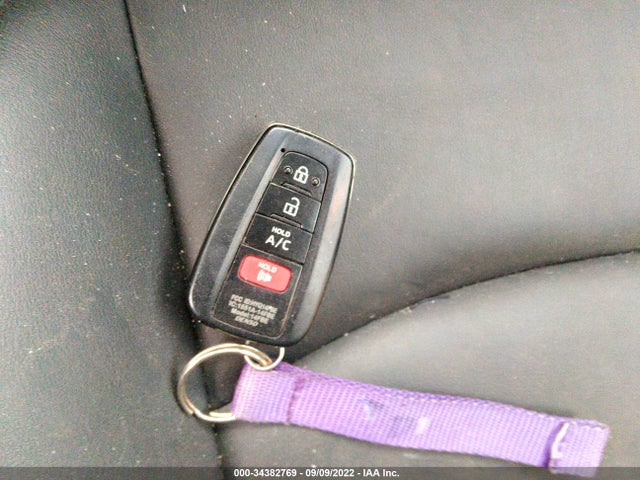 2018 Toyota Prius, VIN: JTDKARFP3J3095927