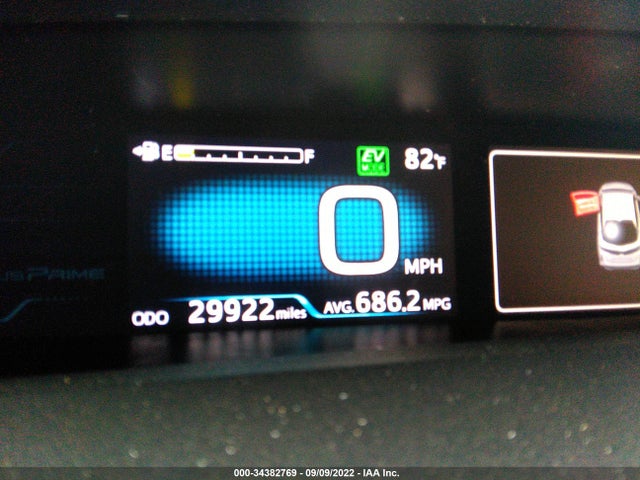 2018 Toyota Prius, VIN: JTDKARFP3J3095927