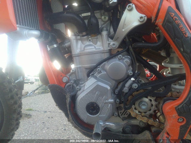 2022 KTM 350 SX-F VIN: VBKSXN435NM221680