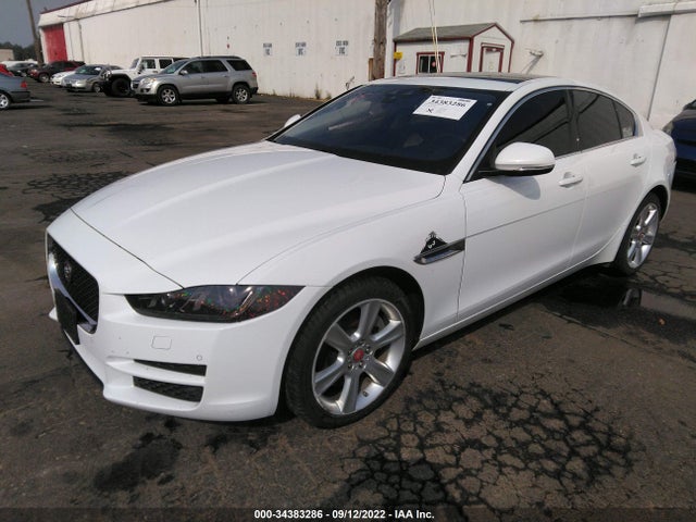 SAJAK4BN6HA952880 Jaguar Xe 20d Prestige