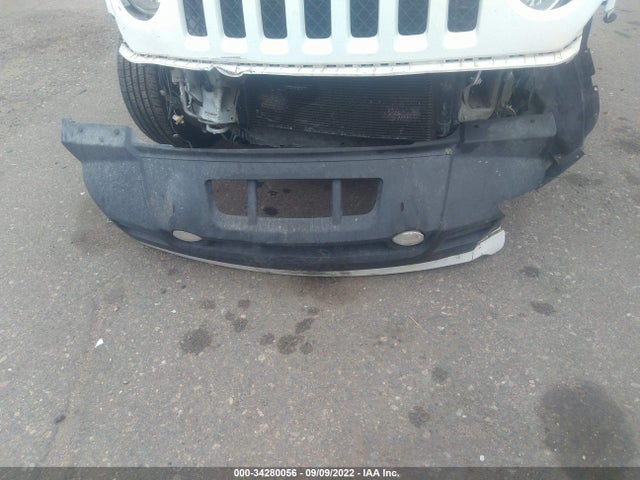 1C4NJRFB8FD379475 Jeep Patriot Latitude