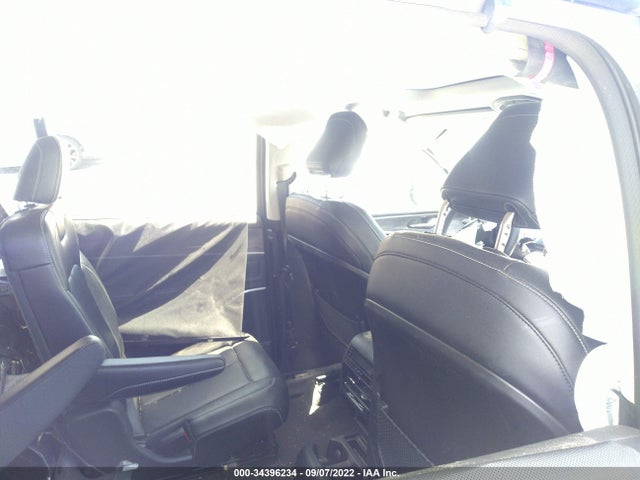 2022 Jeep Grand Cherokee, VIN: 1C4RJJBGXN8532790