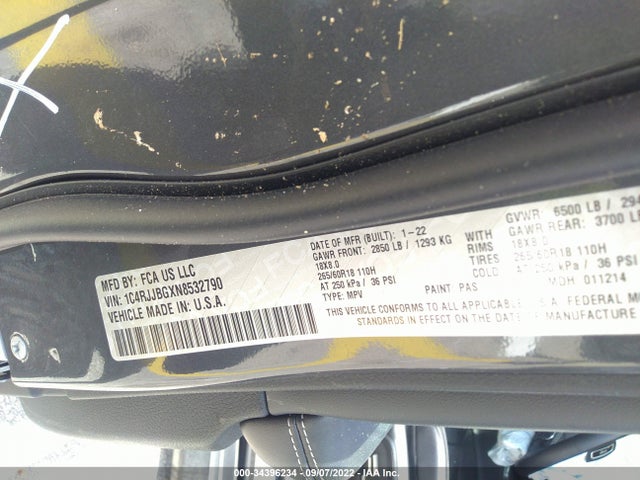 2022 Jeep Grand Cherokee, VIN: 1C4RJJBGXN8532790