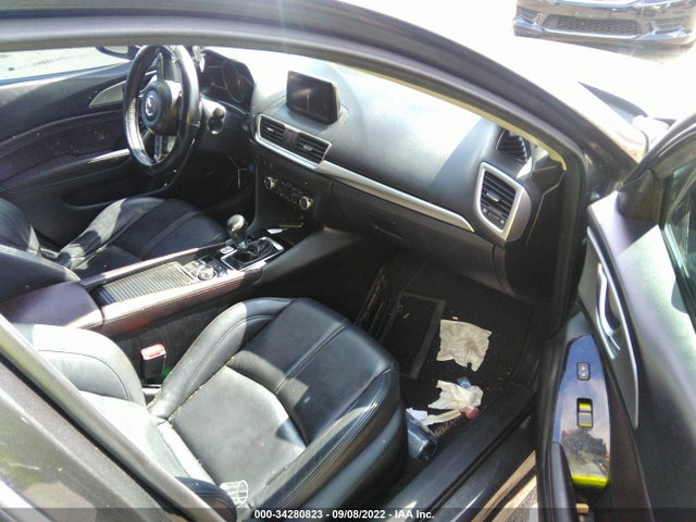 2018 Mazda 3, VIN: 3MZBN1V3XJM211592