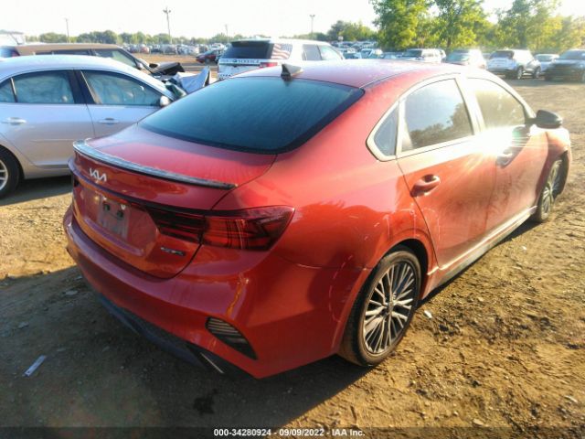 3KPF54AD7NE426089 KIA Forte Gt-line