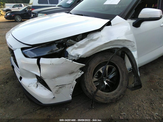 2022 TOYOTA HIGHLANDER XLE VIN: 5TDHZRBH5NS186977