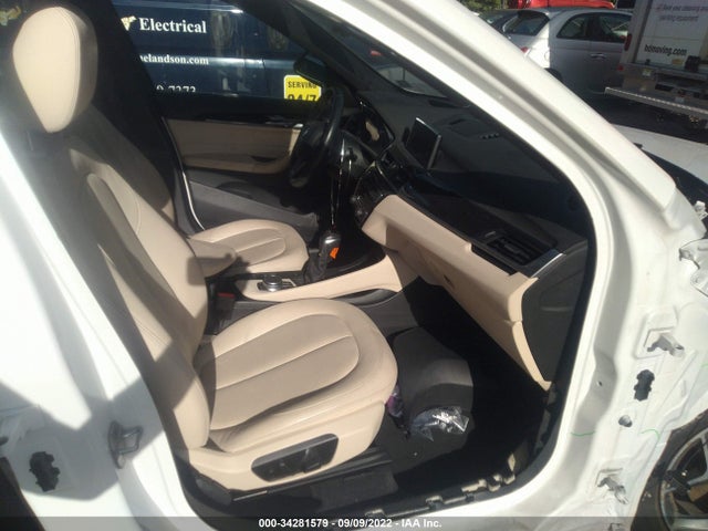 2017 BMW X1, VIN: WBXHT3C30H5F87581