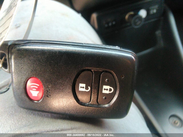 Toyota Prius V Four 2016 JTDZN3EU8GJ048114 Image 11
