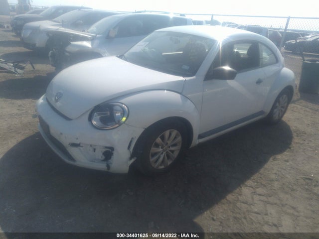 2018 Volkswagen Beetle, VIN: 3VWFD7AT8JM716527