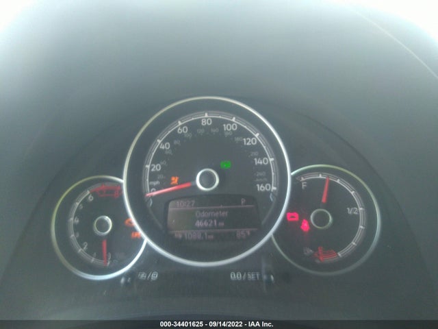 2018 Volkswagen Beetle, VIN: 3VWFD7AT8JM716527