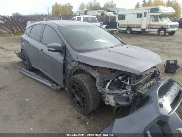 2017 Ford Focus, VIN: WF0DP3THXH4122396