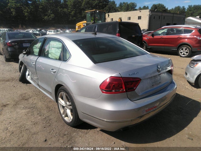 1VWBT7A30FC013630 Volkswagen Passat 1.8t Se W/sunroof & Nav