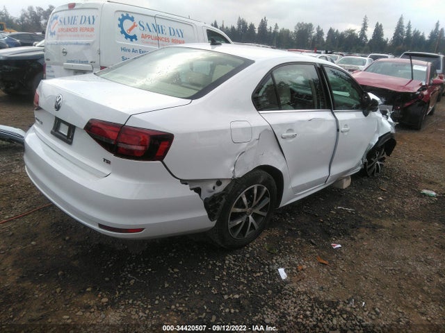 3VWDB7AJ8HM227812 Volkswagen Jetta 1.4t Se