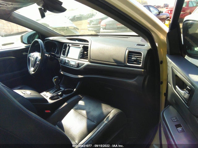 2017 Toyota Highlander, VIN: 5TDDGRFH5HS036645