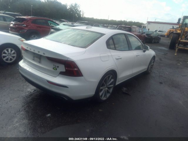 7JRA22TK1LG066688 Volvo S60 Momentum