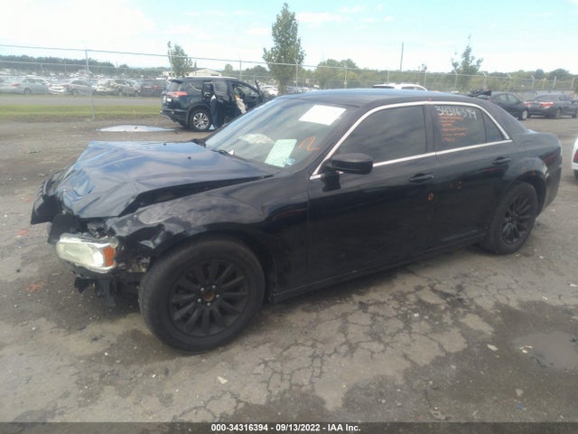 Chrysler 300 2014 2C3CCAAG1EH231017 Image 2
