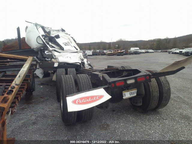 2021 PETERBILT 579 VIN: 1XPBD49X5MD746574