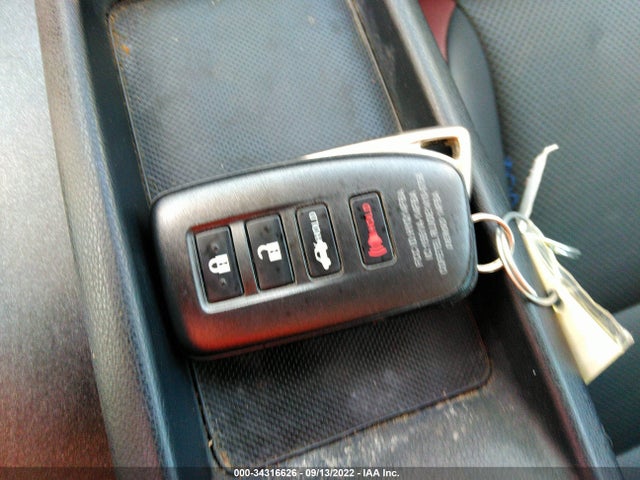 2019 Lexus IS, VIN: JTHBA1D25K5086921