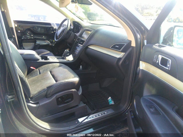 2015 Lincoln MKT, VIN: 2LMHJ5AT5FBL03479