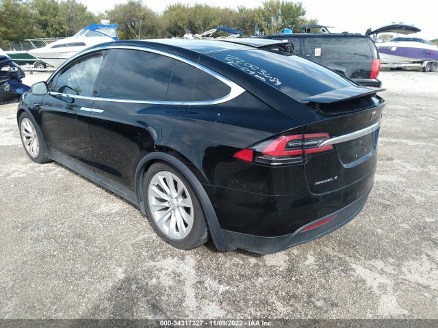 2018 Tesla Model X, VIN: 5YJXCBE28JF113306