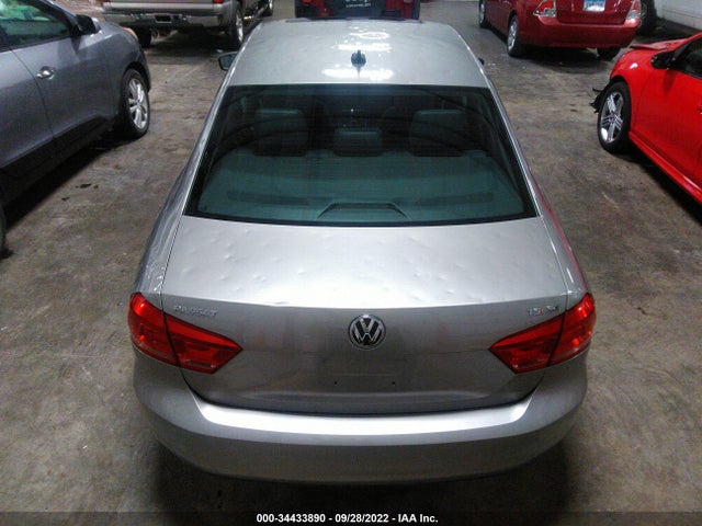 1VWBS7A39EC037992 Volkswagen Passat Se W/sunroof