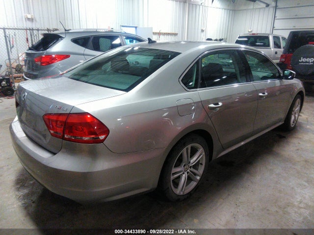 1VWBS7A39EC037992 Volkswagen Passat Se W/sunroof