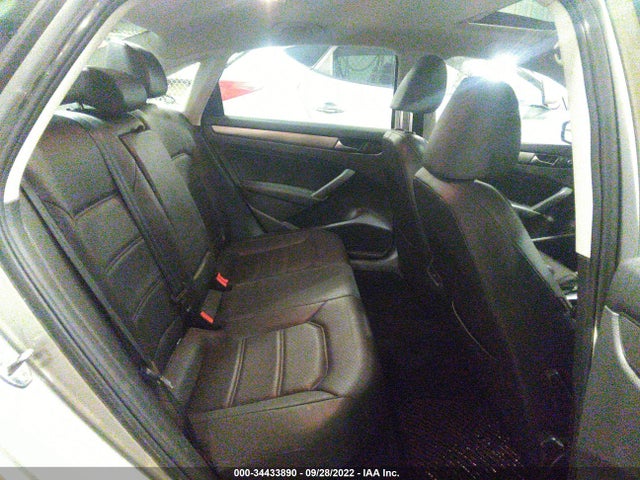 1VWBS7A39EC037992 Volkswagen Passat Se W/sunroof