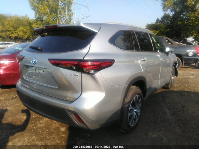 2022 Toyota Highlander, VIN: 5TDHBRCHXNS550880